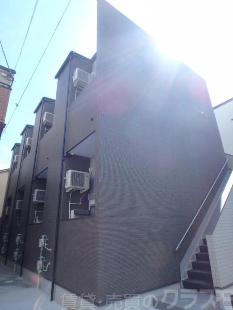 25/30 エントランス