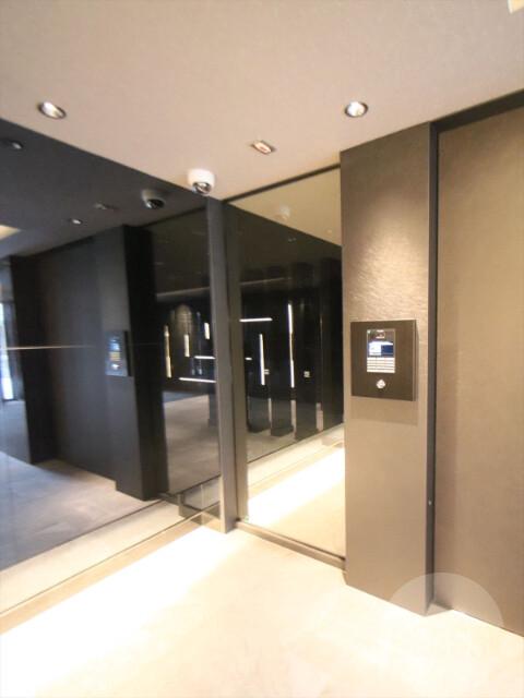 22/29 エントランス