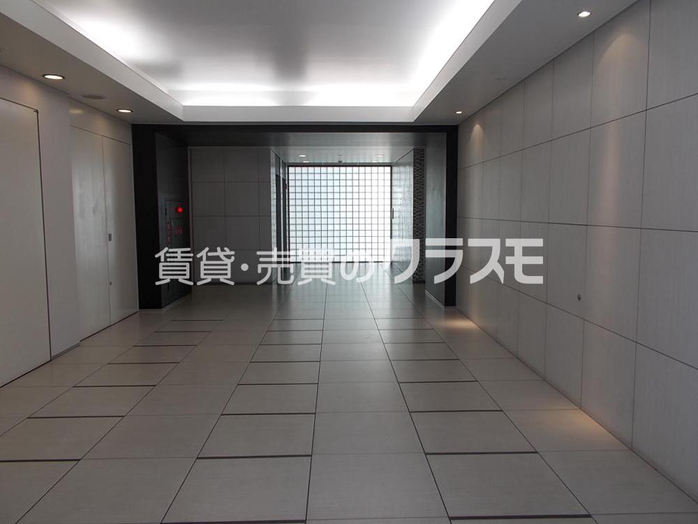 2/3 エントランス