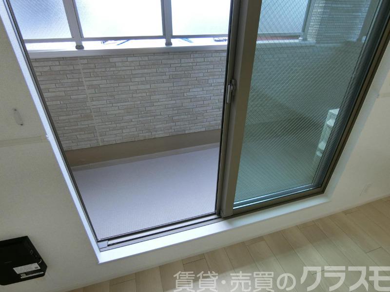 23/30 バルコニー