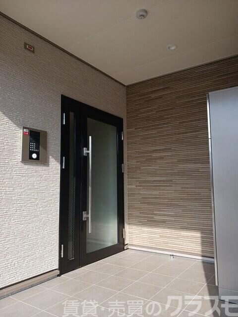 15/27 エントランス