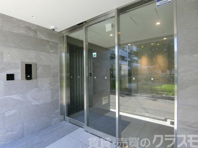 2/4 エントランス