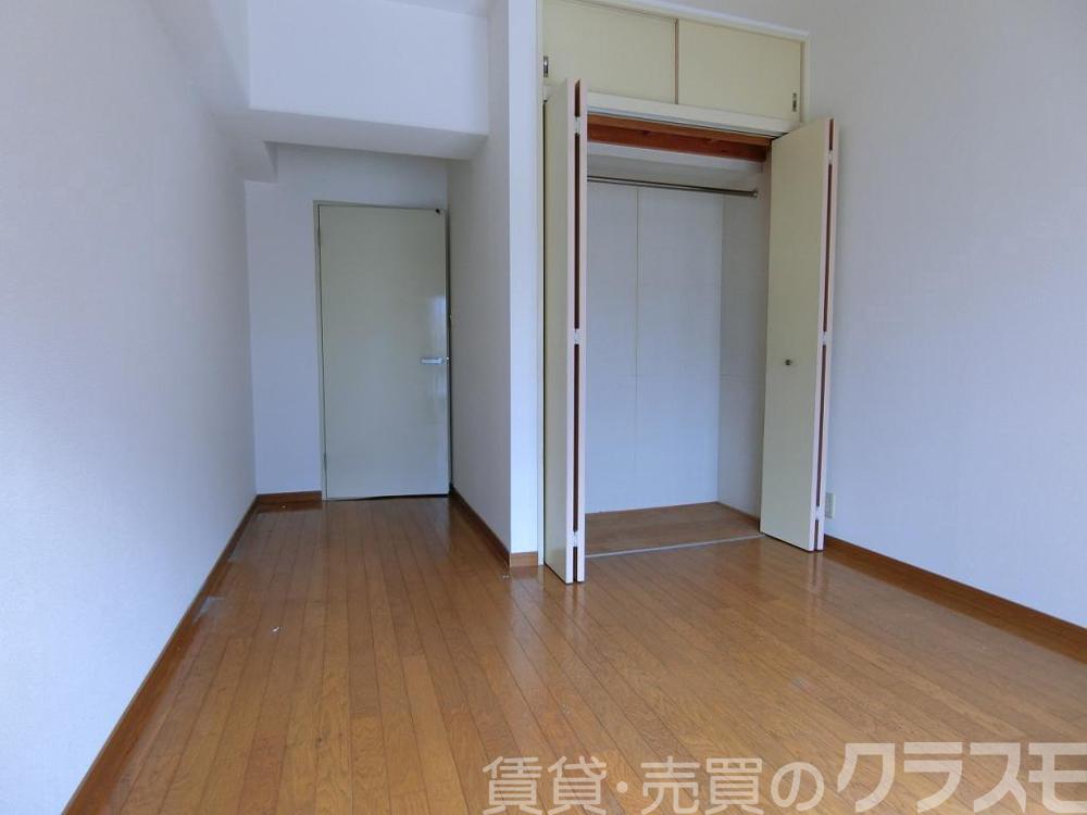 13/30 寝室