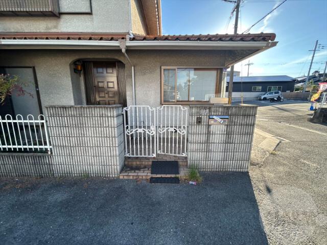 22/29 エントランス