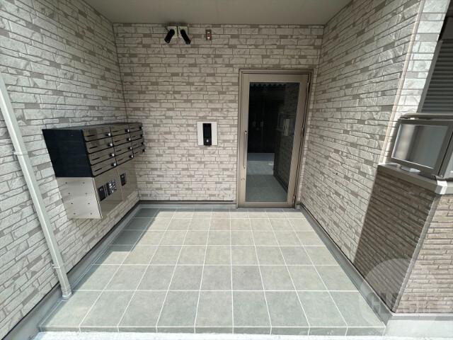 22/29 エントランス