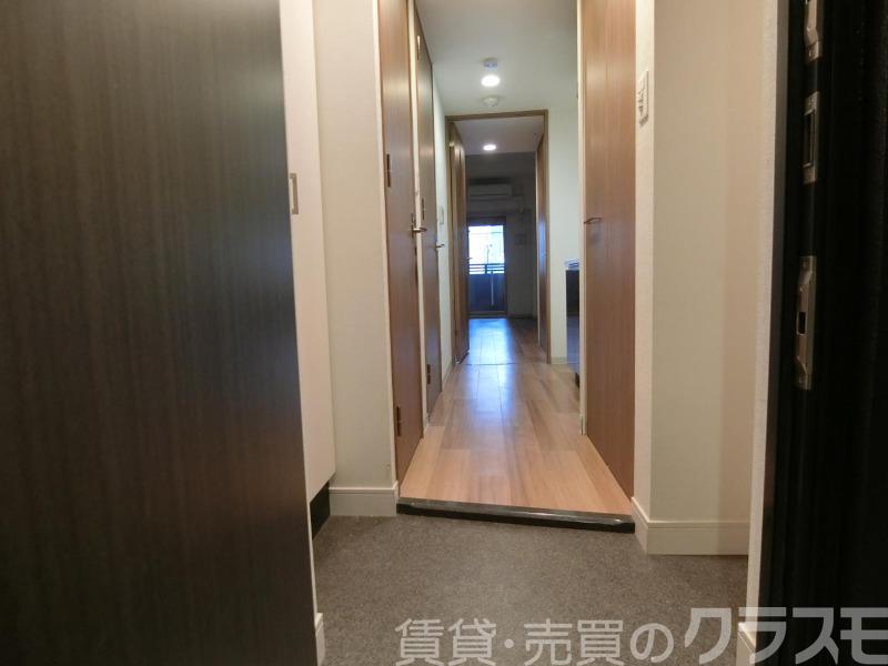 17/30 玄関