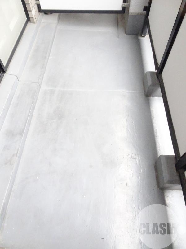 13/30 バルコニー