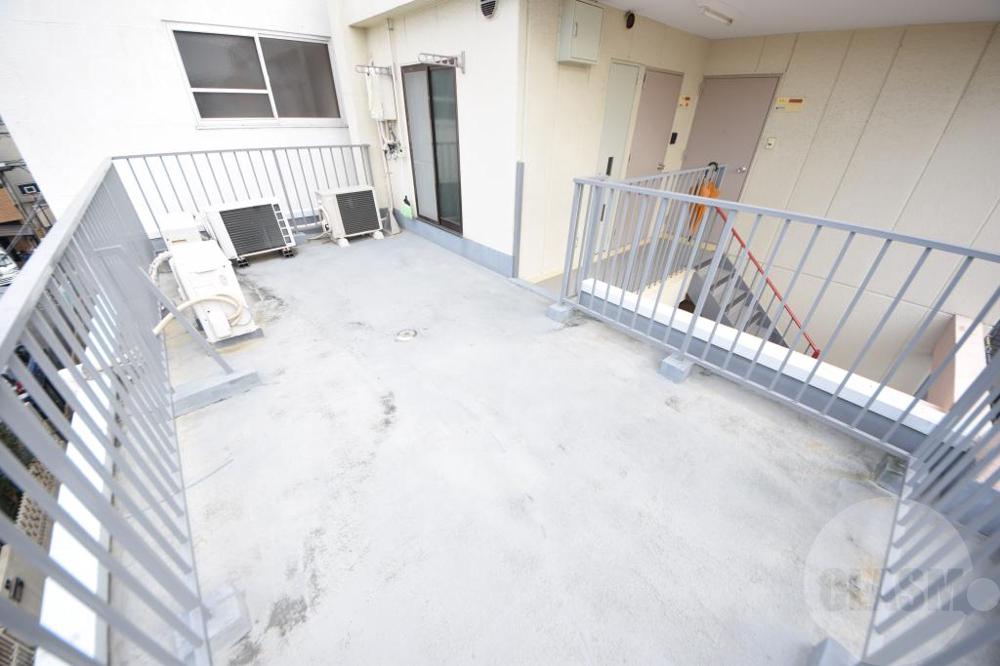 13/25 バルコニー