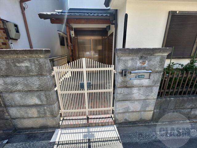 20/28 エントランス