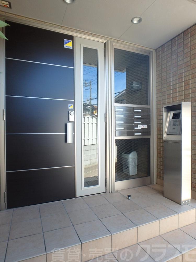 15/22 エントランス