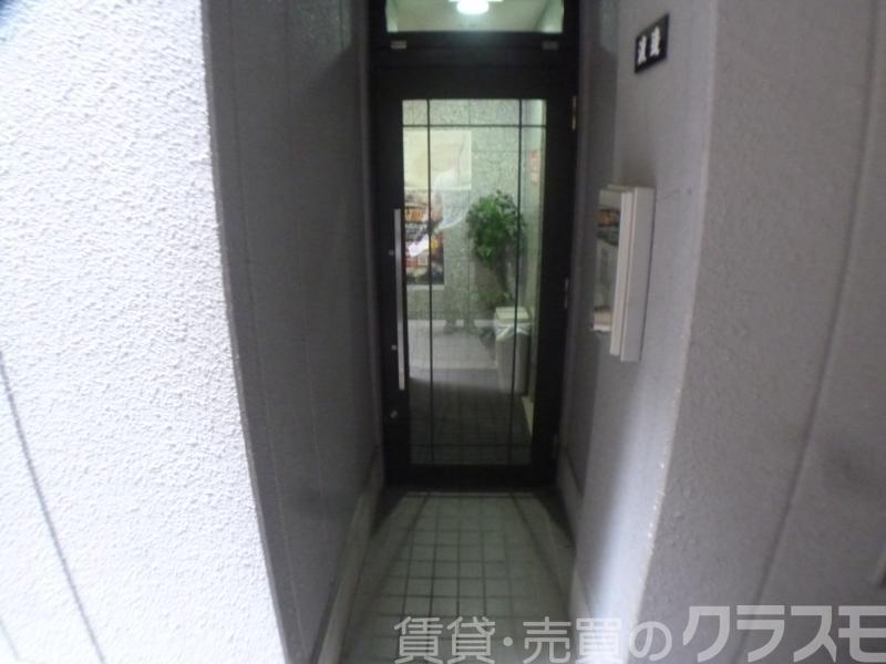 2/2 エントランス