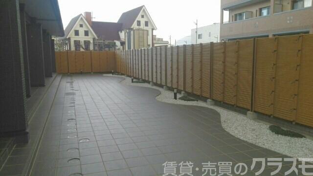 2/3 エントランス