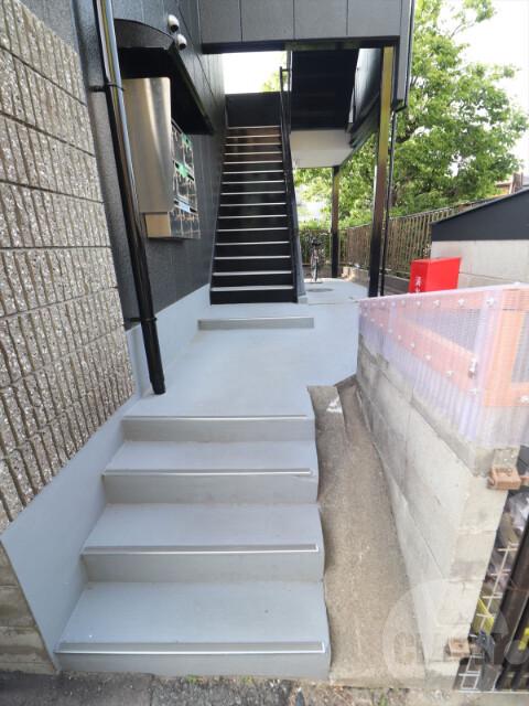 22/29 エントランス