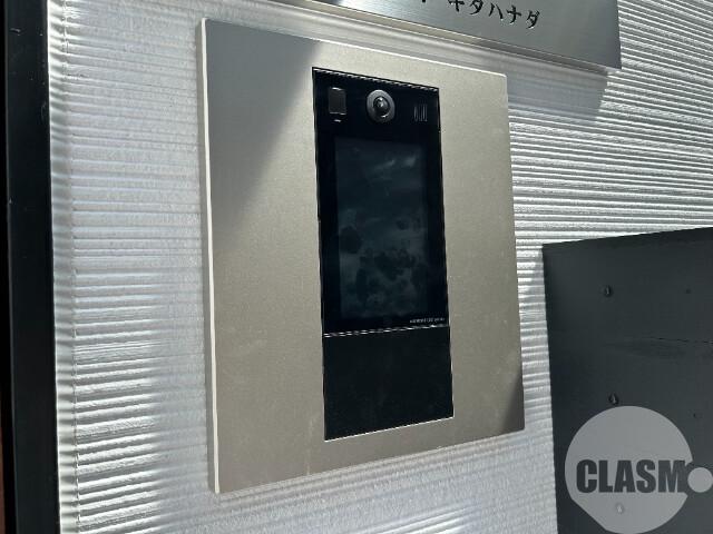 22/28 エントランス