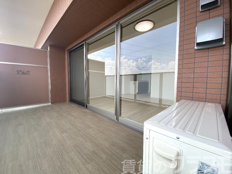 16/27 バルコニー