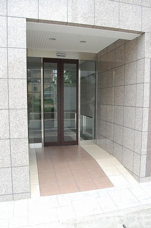 29/30 エントランス