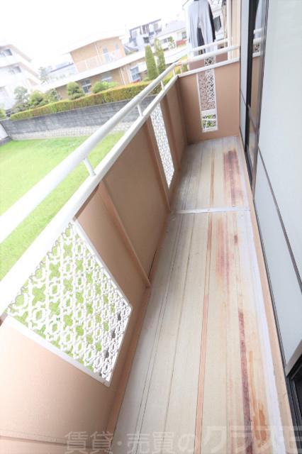 16/23 バルコニー