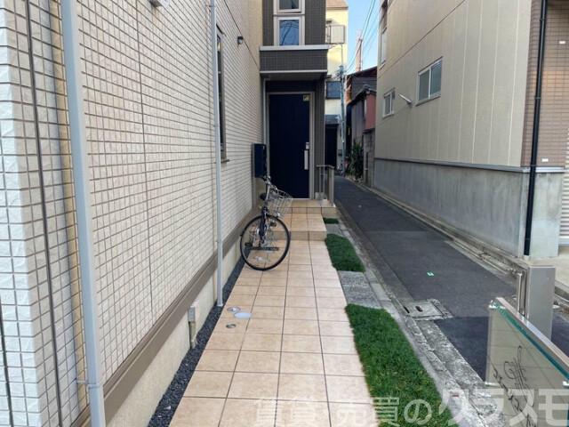 29/30 エントランス