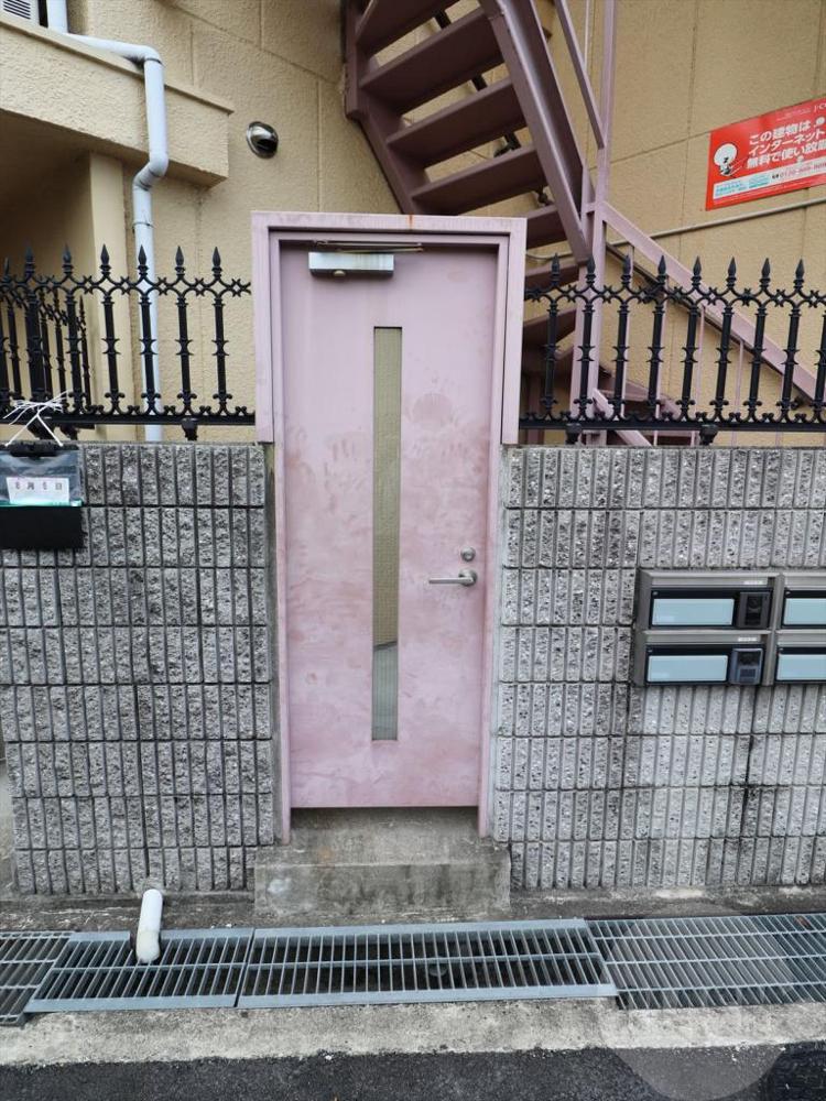 21/29 エントランス