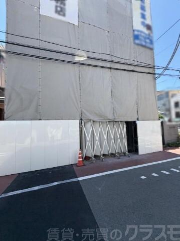 18/26 エントランス