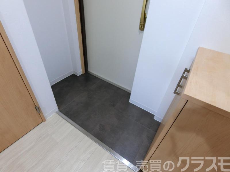 16/30 玄関