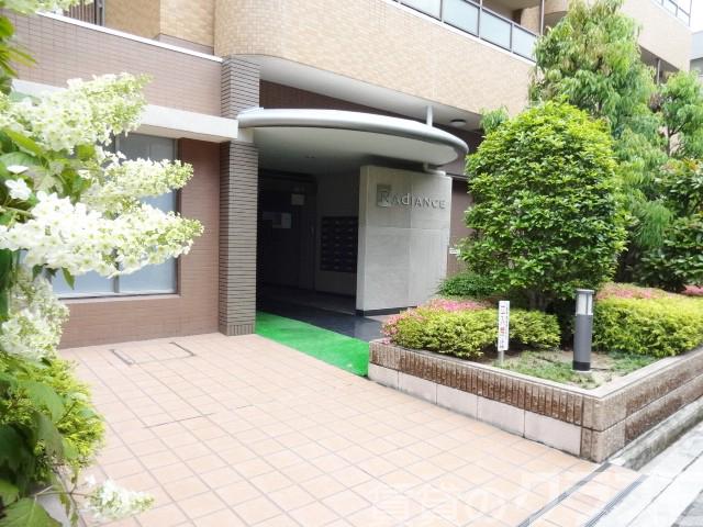 19/25 エントランス