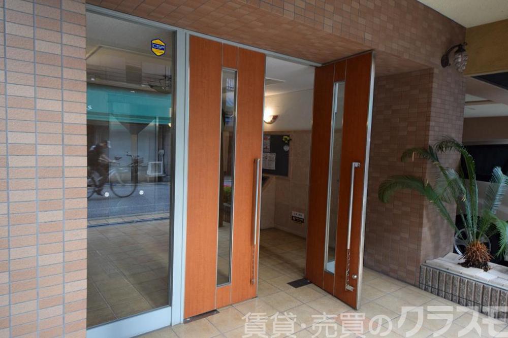 2/3 エントランス