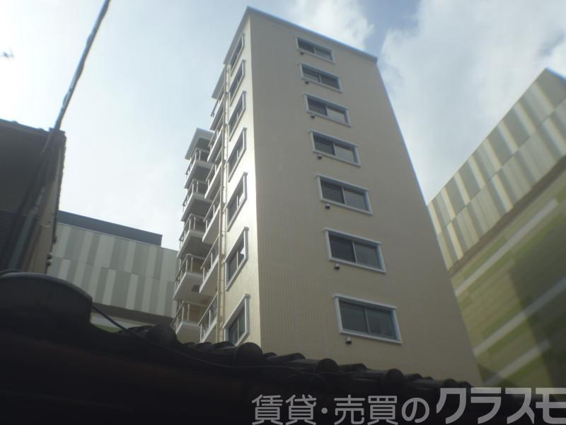 27/30 エントランス