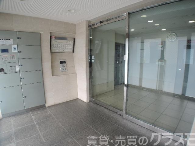 2/4 エントランス