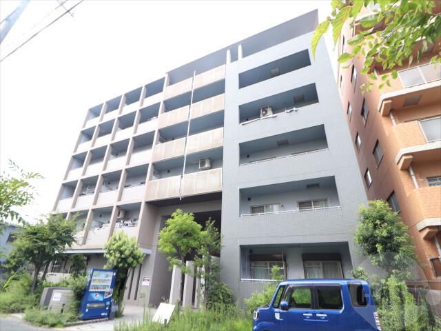 21/30 エントランス