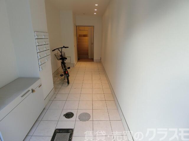 2/2 エントランス