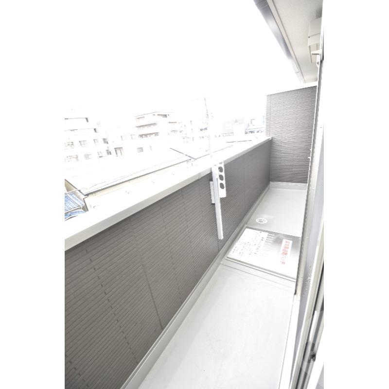 21/30 バルコニー