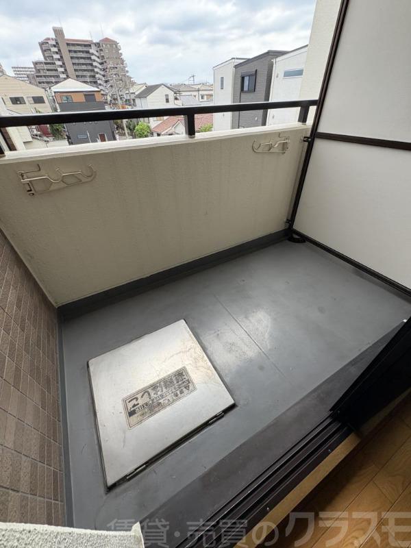 18/30 バルコニー