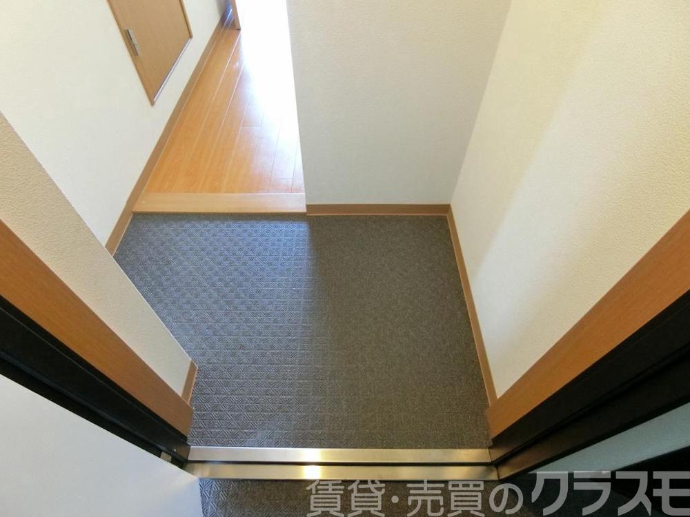 13/30 玄関