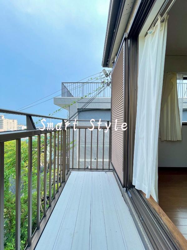 16/23 バルコニー