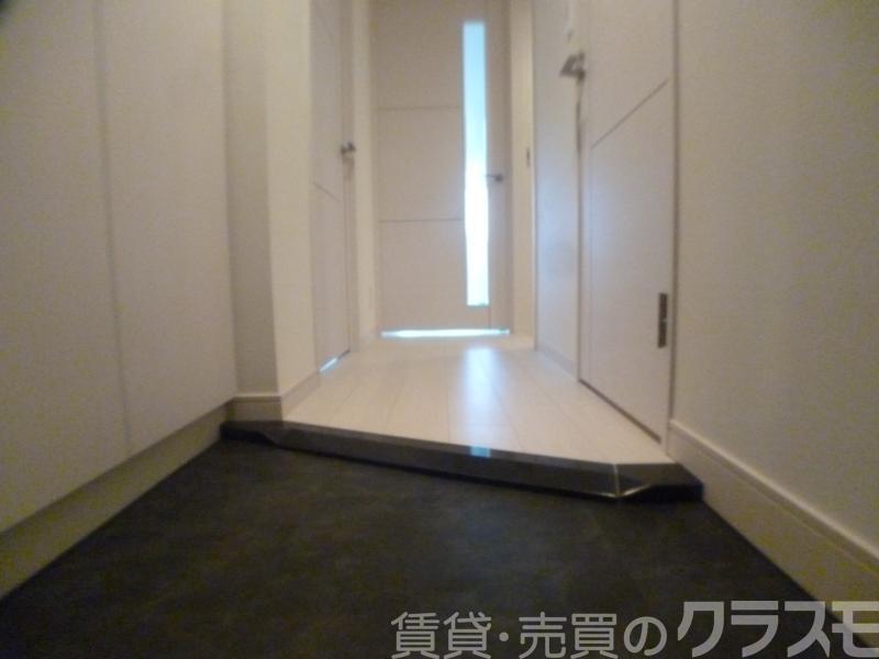 16/30 玄関