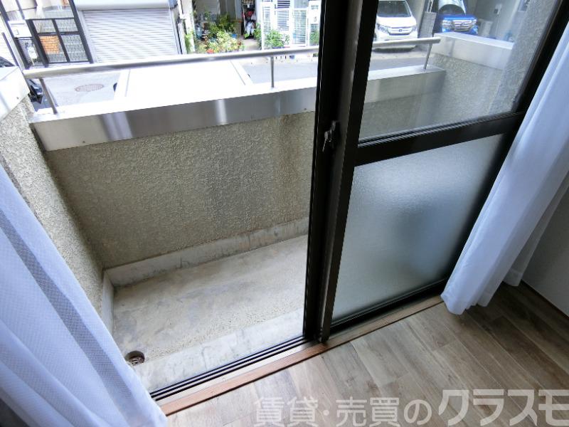 23/30 バルコニー