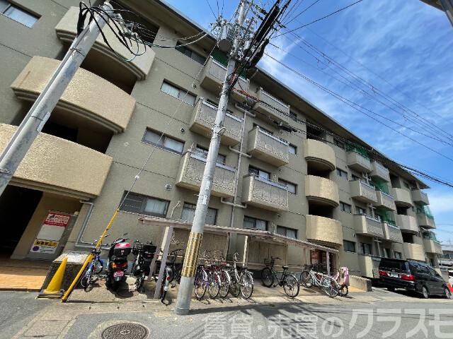 28/30 エントランス