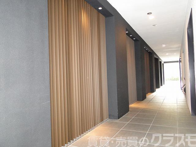 2/4 エントランス