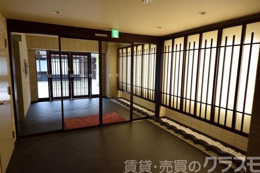 2/3 エントランス