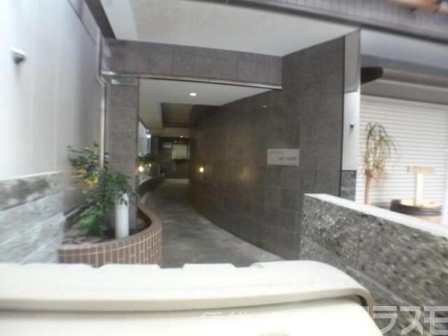 2/3 エントランス