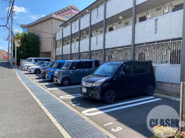 2/7 駐車場