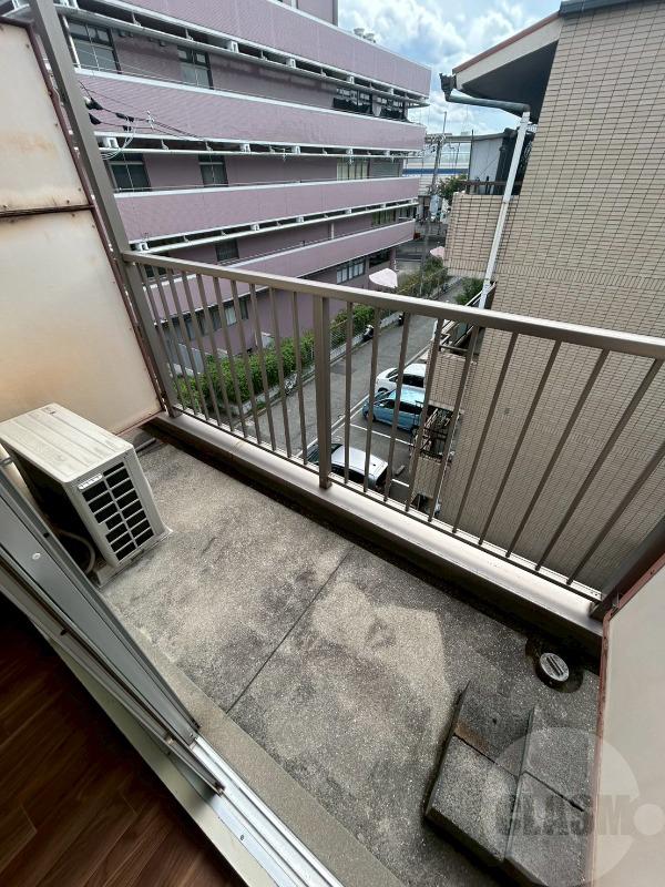 13/23 バルコニー