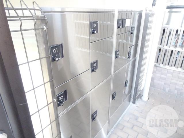 22/28 エントランス