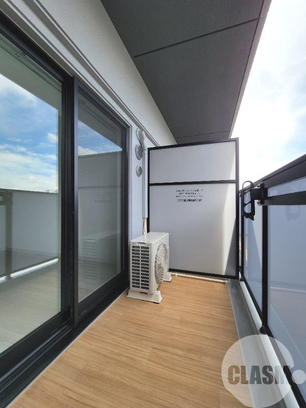 15/28 バルコニー