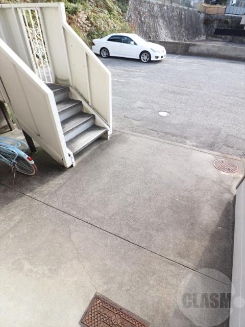 22/30 エントランス