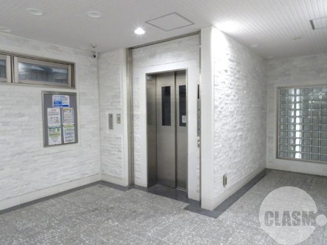 16/28 エントランス