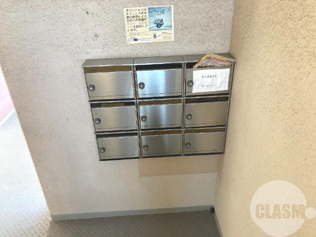 20/27 エントランス