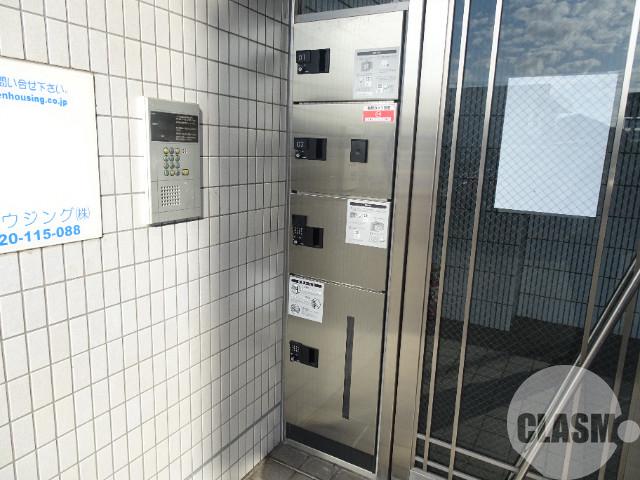 20/30 エントランス