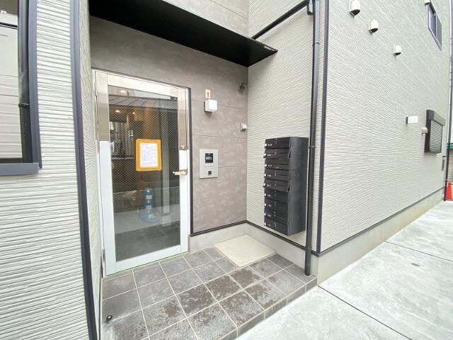 17/21 エントランス